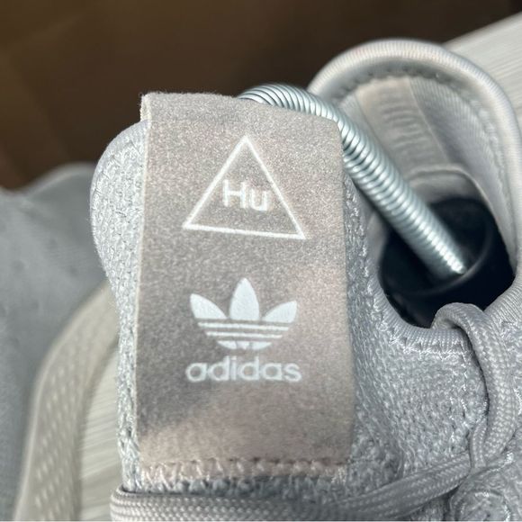 Adidas Womens Shoes Pharrell Williams Hu Tennis Sneaker Gray Size 8 - Picture 9 of 10